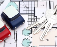 夏は自宅の鍵の紛失にご注意ください