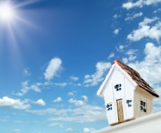 紫外線や酸性雨が住宅に与える影響とは