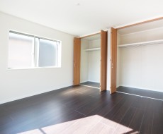 広めのパントリーやウォークインクローゼットで収納力をアップさせましょう