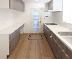 泥棒が入りにくい家づくり「侵入しづらい勝手口ってどんな勝手口?」