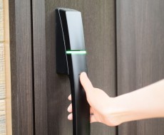 玄関のセキュリティを高めてくれる静脈認証型のロックとは