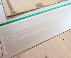 床暖房は電気代がかかる? エアコンとどっちがお得なの?