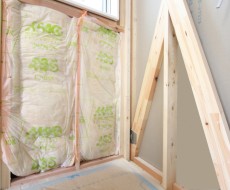 吹き付け・グラスウール・ロックウール、断熱材の素材ごとの特徴