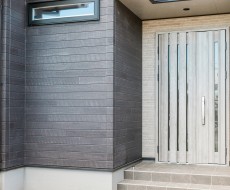 サイディング・タイル・吹き付け、外壁素材の特徴を解説