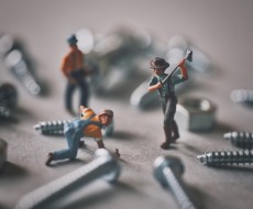 大工だけではありません。家づくりに携わる代表的な職人を紹介